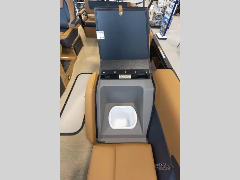 Slide: The Image of Vogue Performance 25 RL 2026 - 8