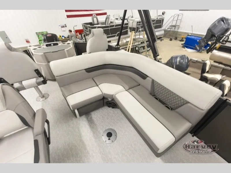 Slide: The Image of Sportfisher 21-2RS 2026 - 12