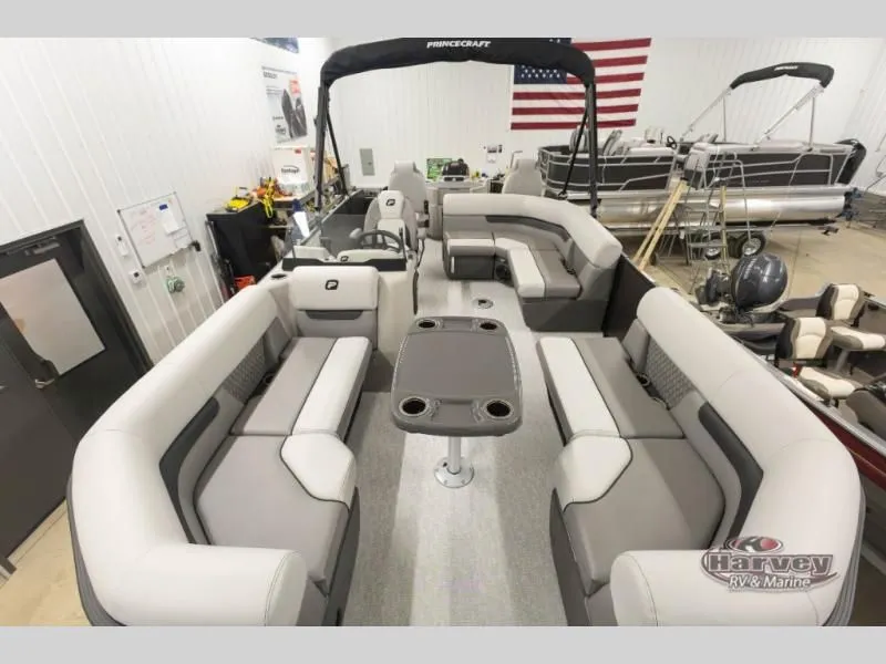 Slide: The Image of Sportfisher 21-2RS 2026 - 8