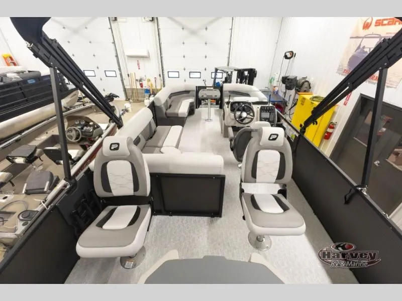 Slide: The Image of Sportfisher 21-2RS 2026 - 9