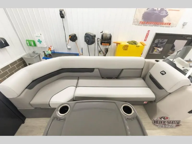 Slide: The Image of Vectra Sport 21L 2026 - 22