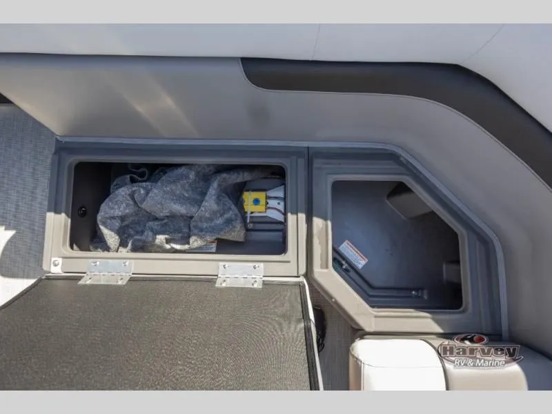 Slide: The Image of Storage compartments in Vectra Classic 19 L boat, model year 2026. - 13