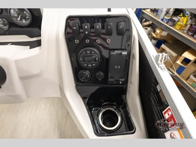 Slide: The Image of Vectra Classic 19 L 2026 - 18