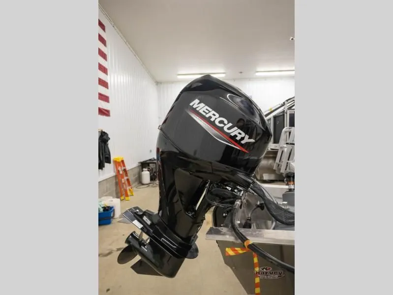 Slide: The Image of Vectra Classic 19 L 2026 - 5