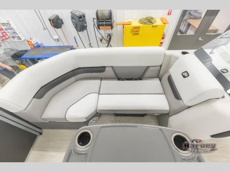 Slide: The Image of Vectra Classic 19 L 2026 - 11