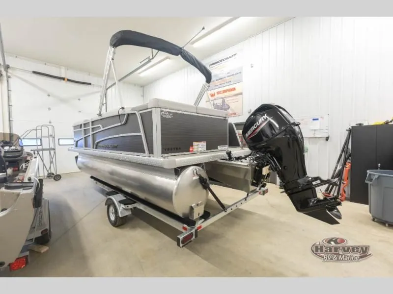 Slide: The Image of Vectra Classic 19 L 2026 - 6