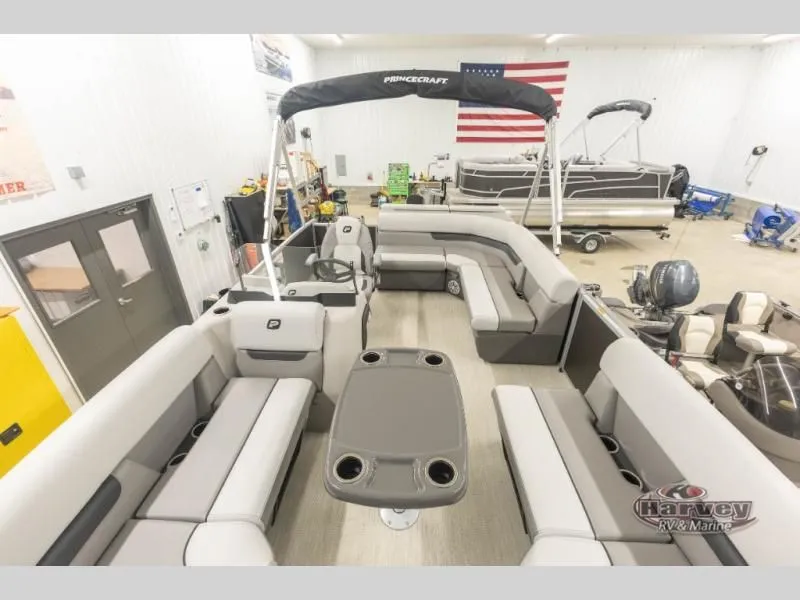 Slide: The Image of Vectra Classic 19 L 2026 - 7