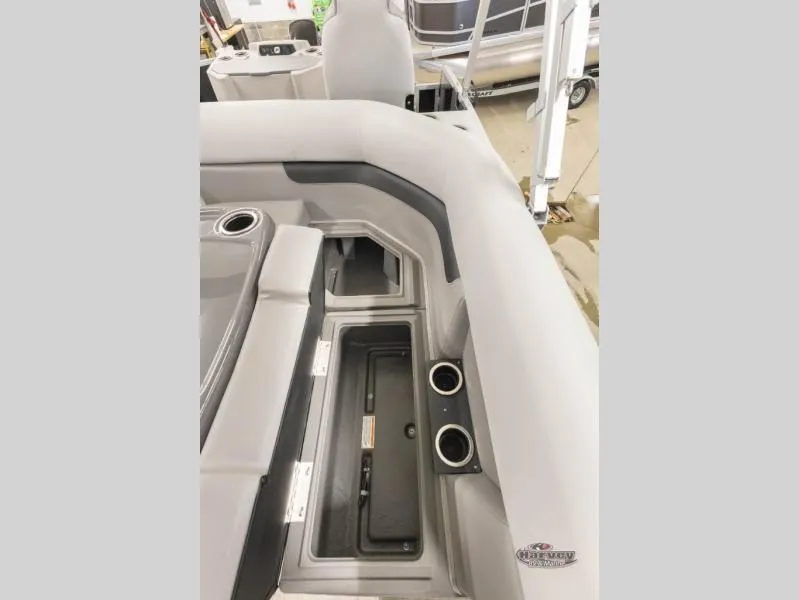 Slide: The Image of Sportfisher 21-2RS 2026 - 13