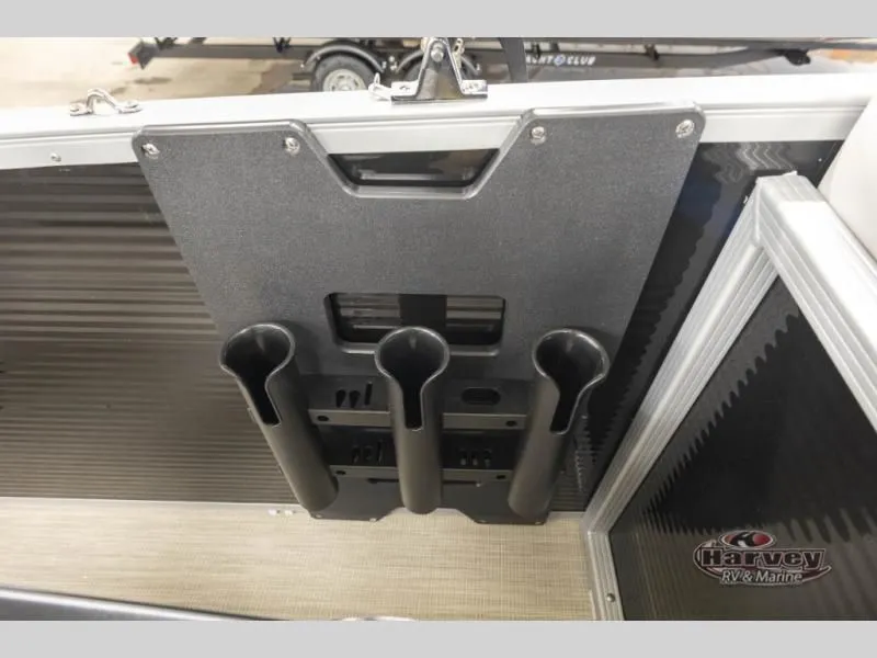 Slide: The Image of Sportfisher 21-2RS 2026 - 16