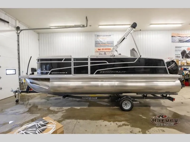 Slide: The Image of Sportfisher 21-2RS 2026 - 7