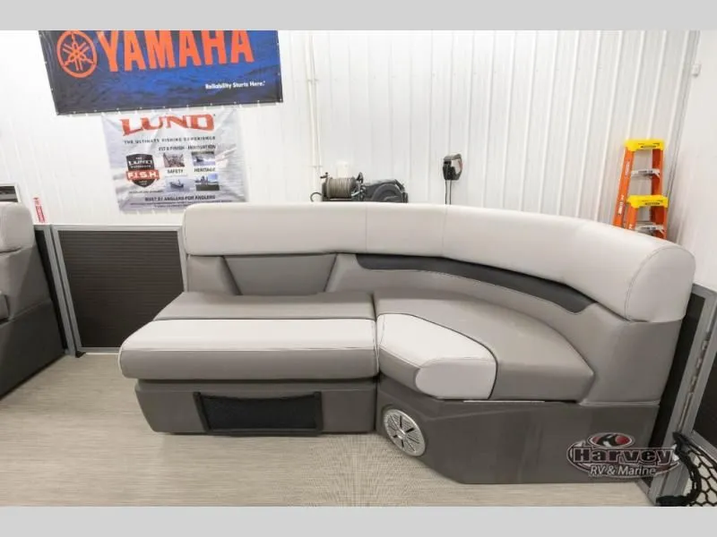 Slide: The Image of Sportfisher 21-2RS 2026 - 10