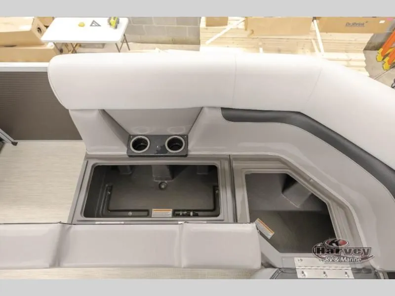 Slide: The Image of Sportfisher 21-2RS 2026 - 11