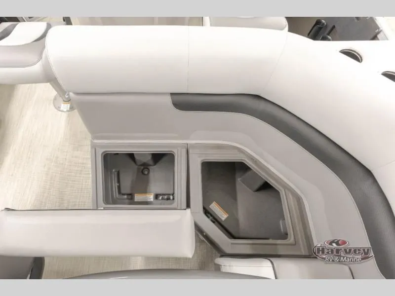 Slide: The Image of Sportfisher 21-2RS 2026 - 13