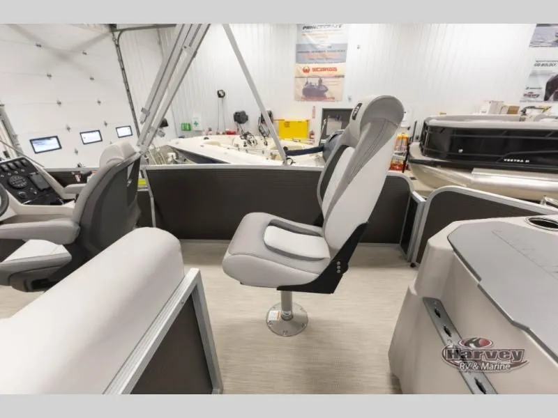 Slide: The Image of Sportfisher Classic 21-2RS 2026 - 19