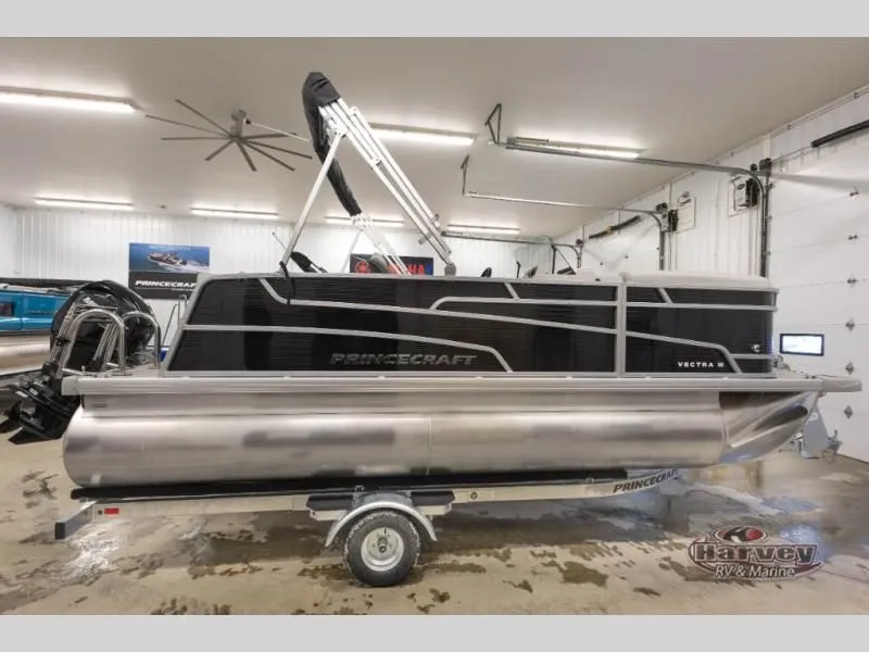 Slide: The Image of Vectra Classic 19 L 2026 - 9