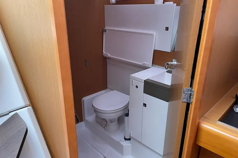 Slide: The Image of Bathroom interior of 2016 Jeanneau Sun Odyssey 44 DS yacht. - 13