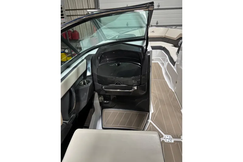 Slide: The Image of 2023 Monterey 278SS Super Sport boat interior with sleek design and modern features. - 6