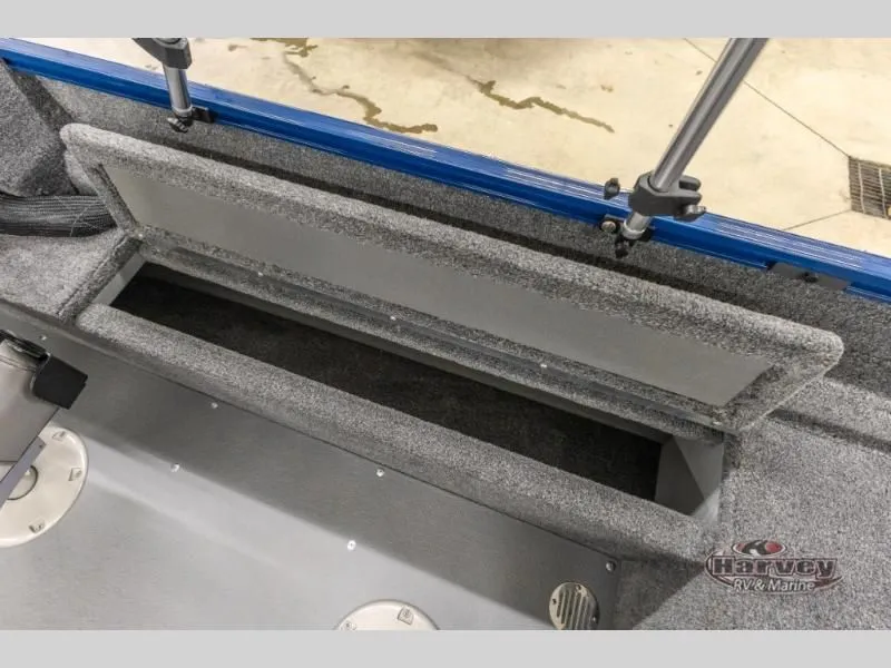 Slide: The Image of Holiday 162 WS MAX 2025 - 10