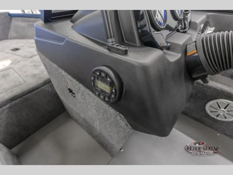 Slide: The Image of Holiday 162 WS MAX 2025 - 19