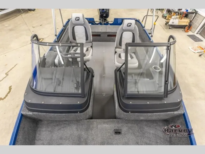 Slide: The Image of Holiday 162 WS MAX 2025 - 6