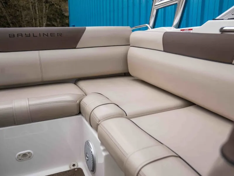 Slide: The Image of Bayliner 195 DB 2015 - 15