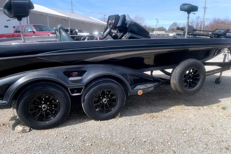 Slide: The Image of 2017 Ranger Z520 boat on trailer, black finish, parked outdoors. - 8