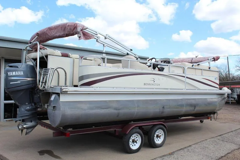 Slide: The Image of 2005 Bennington 2275 RL pontoon boat with Yamaha motor on trailer. - 6