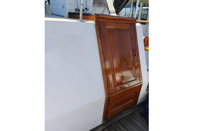 Slide: The Image of Wooden door on 1983 Ocean Alexander 40 Double Cabin yacht, showcasing classic nautical design. - 11