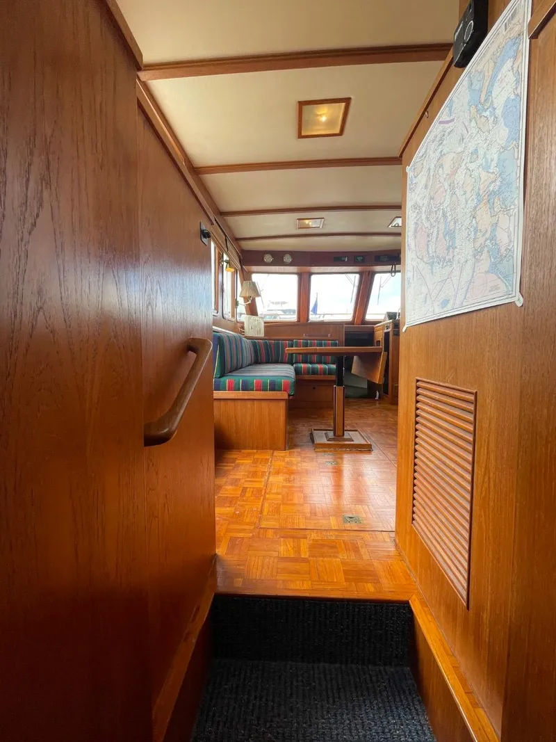 Slide: The Image of Ocean Alexander 40 Double Cabin 1983 - 73