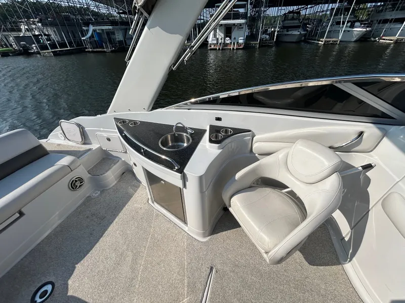 Slide: The Image of Crownline Boats 300 LS 2008 - 23