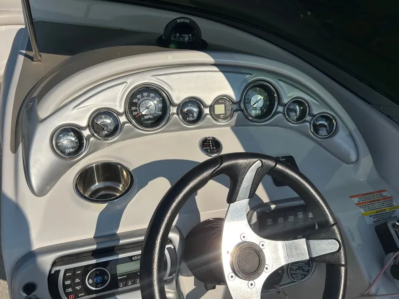 Slide: The Image of Crownline Boats 300 LS 2008 - 32