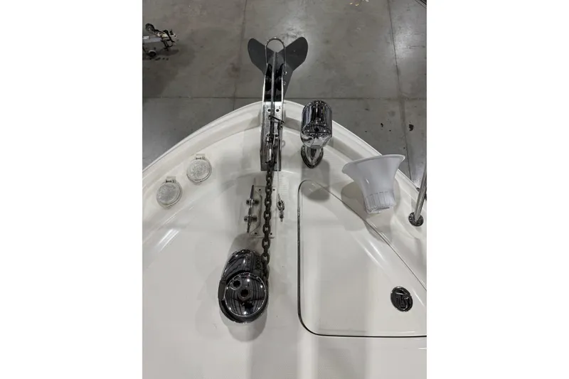 Slide: The Image of Bow of 2004 Sea Ray Sundancer 320 with anchor and chain mechanism. - 35