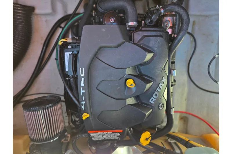 Slide: The Image of 2008 Sea-Doo 150 Speedster engine, featuring Rotax 4-TEC technology. - 25