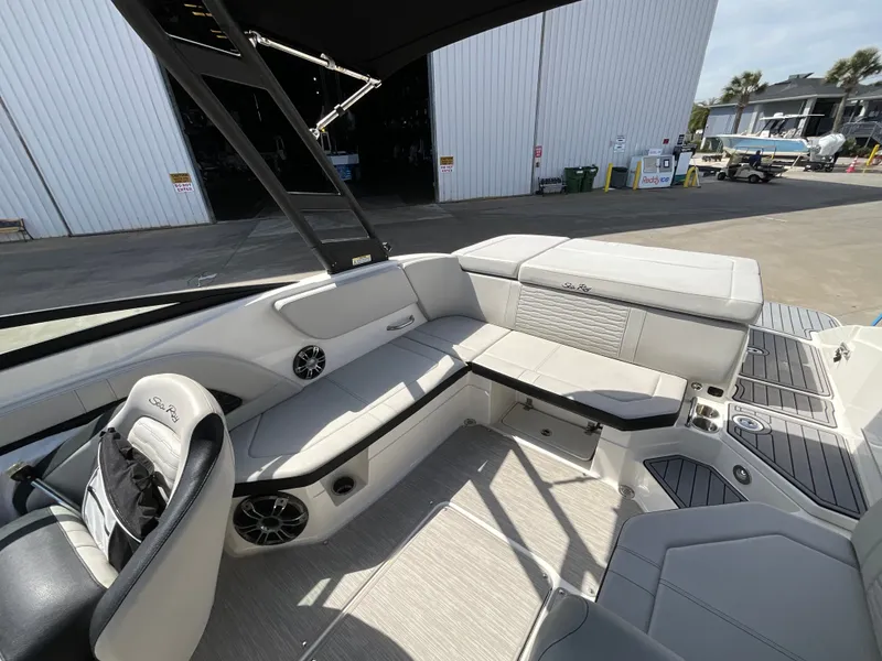 Slide: The Image of Sea Ray 23 SPX 2021 - 20