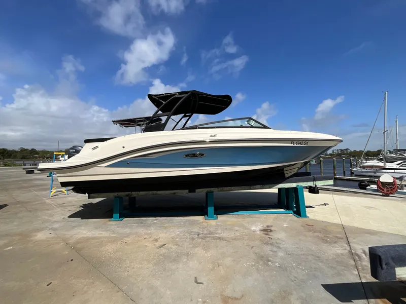Slide: The Image of Sea Ray 23 SPX 2021 - 3