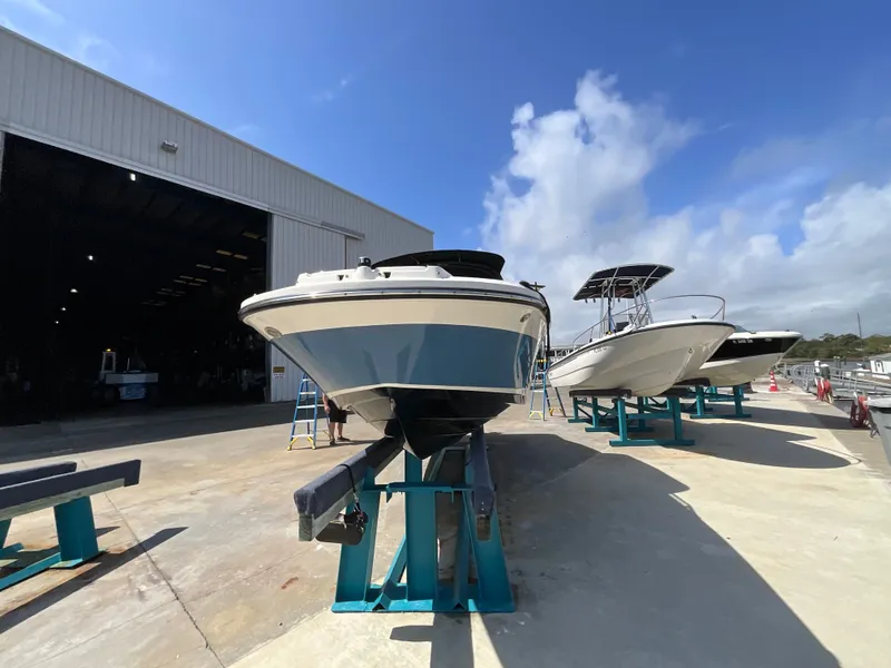 Slide: The Image of Sea Ray 23 SPX 2021 - 31