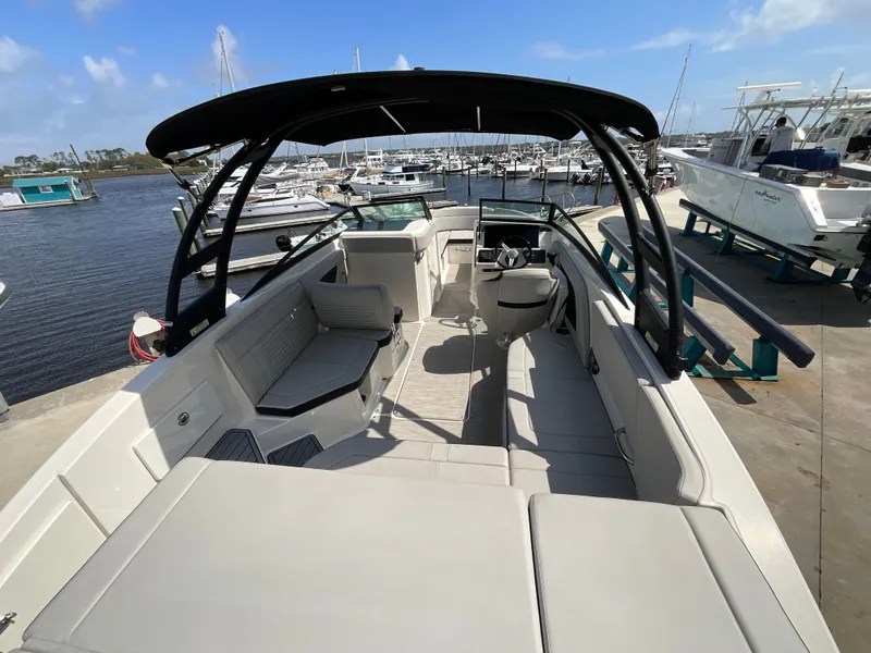 Slide: The Image of Sea Ray 23 SPX 2021 - 7