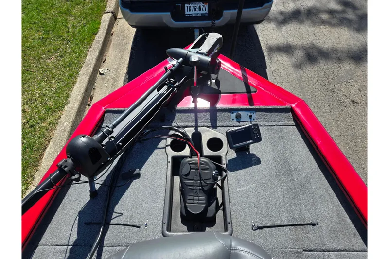 Slide: The Image of 2024 Tracker Pro Team 195 TXW Tournament Edition boat with trolling motor and fish finder. - 17