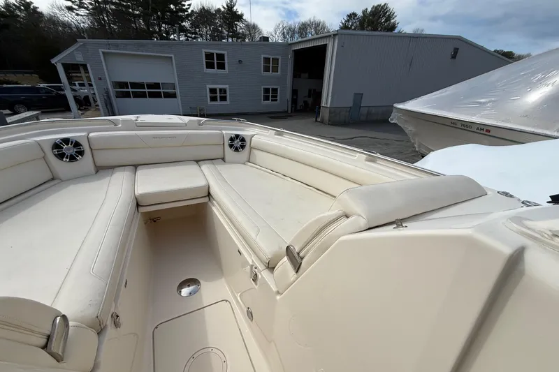 Slide: The Image of Interior view of a 2020 Grady-White Freedom 325 boat. - 22