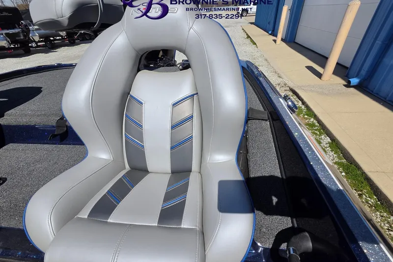 Slide: The Image of 2024 Nitro Z18 boat seat with gray and blue accents at Brownie's Marine. - 11
