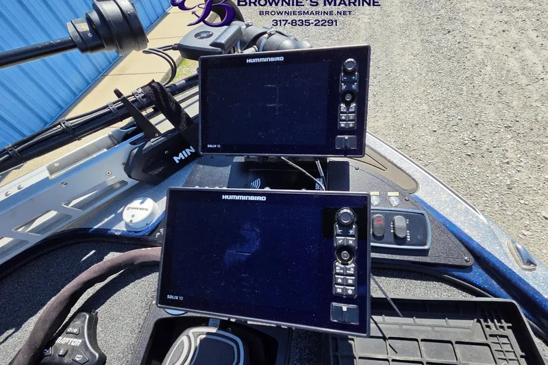 Slide: The Image of 2024 Nitro Z18 boat dashboard with dual Humminbird Solix 10 fish finders. - 7