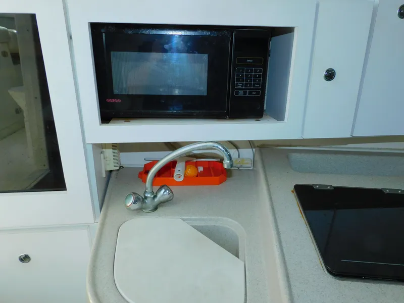 Slide: The Image of Wellcraft 290 Coastal 2001 - 39