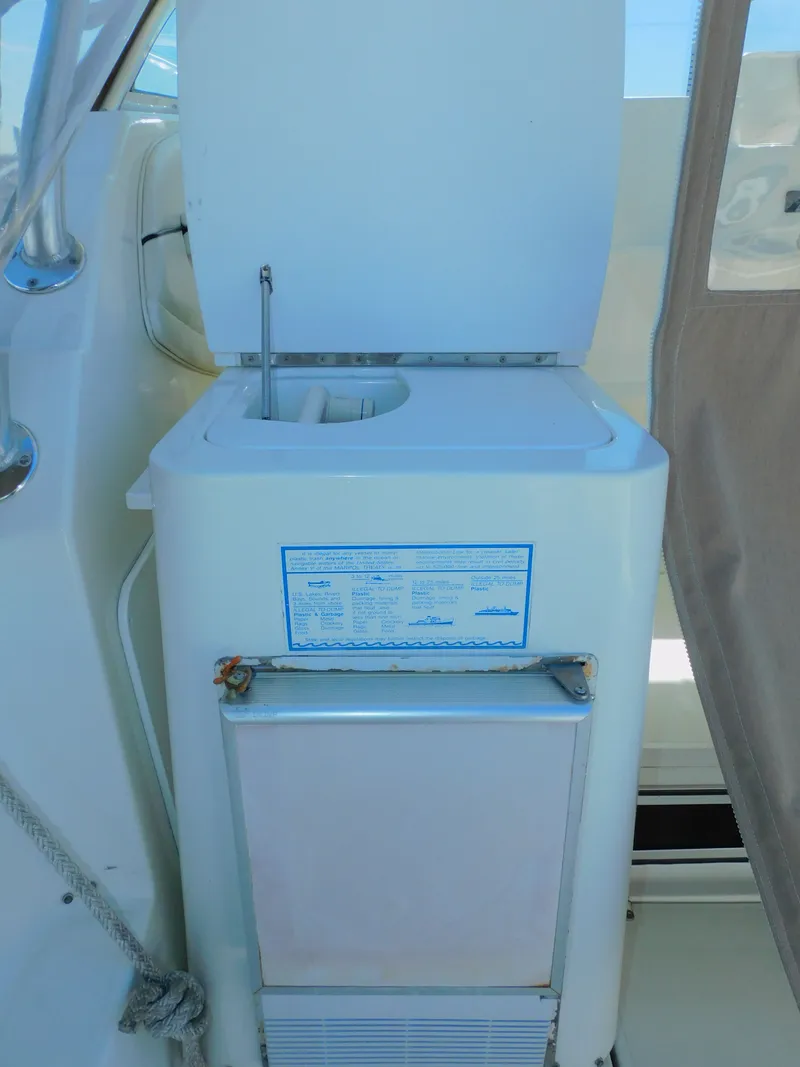 Slide: The Image of Wellcraft 290 Coastal 2001 - 56