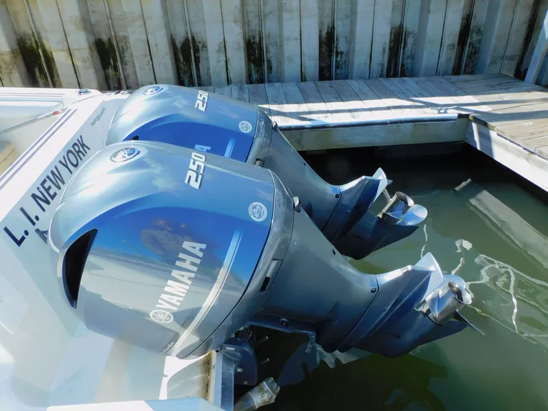 Slide: The Image of Wellcraft 290 Coastal 2001 - 7