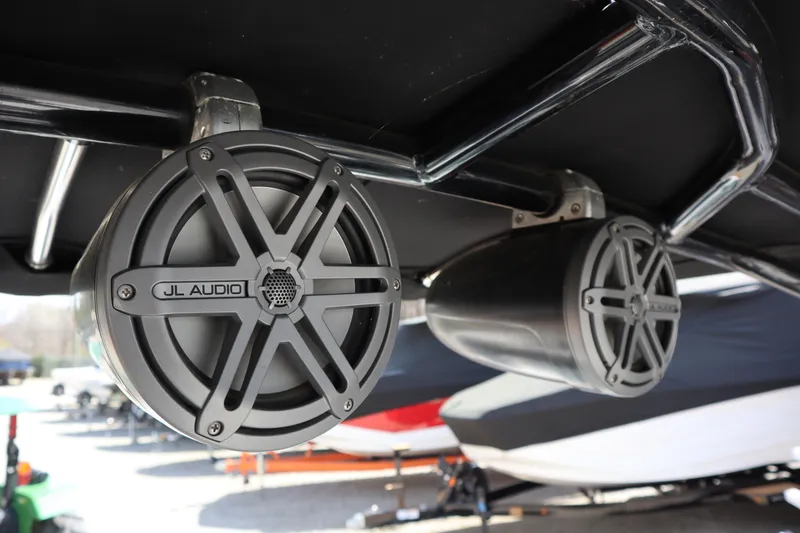 Slide: The Image of JL Audio speakers on 2017 Chaparral 21 H2O Sport boat. - 27