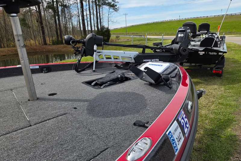 Slide: The Image of 2020 Ranger Z520C Cup-Equipped boat with Minn Kota trolling motor and Lowrance electronics. - 7