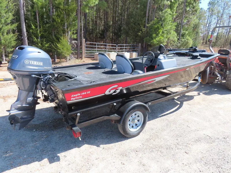 Slide: The Image of 2012 G3 Eagle 166 SE boat with Yamaha 40 engine on trailer. - 3