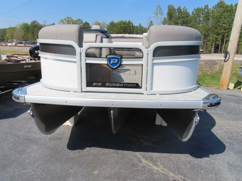 Slide: The Image of 2026 Premier SUNSATION 210 RL pontoon boat on display. - 4