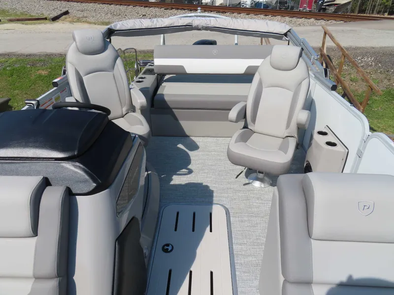 Slide: The Image of Interior of Premier SUNSATION 210 RL boat 2026, luxurious seating. - 9