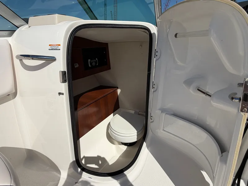 Slide: The Image of Robalo R227 Dual Console 2016 - 16
